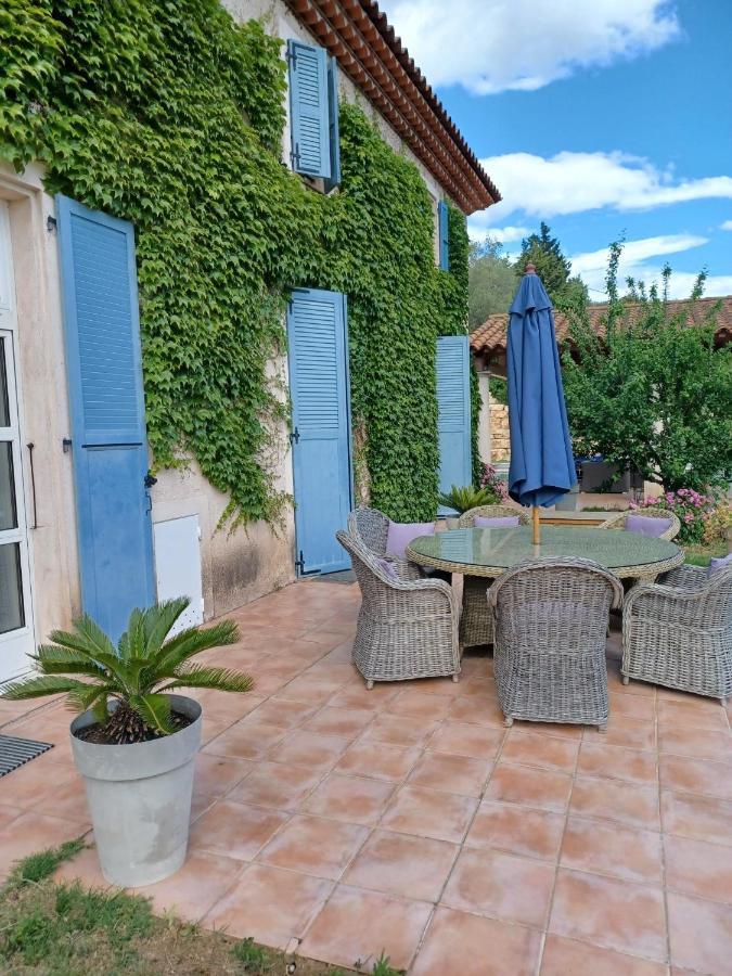 Le Logis De Saint-Antoine Hotell Bagnols-en-Forêt Exteriör bild